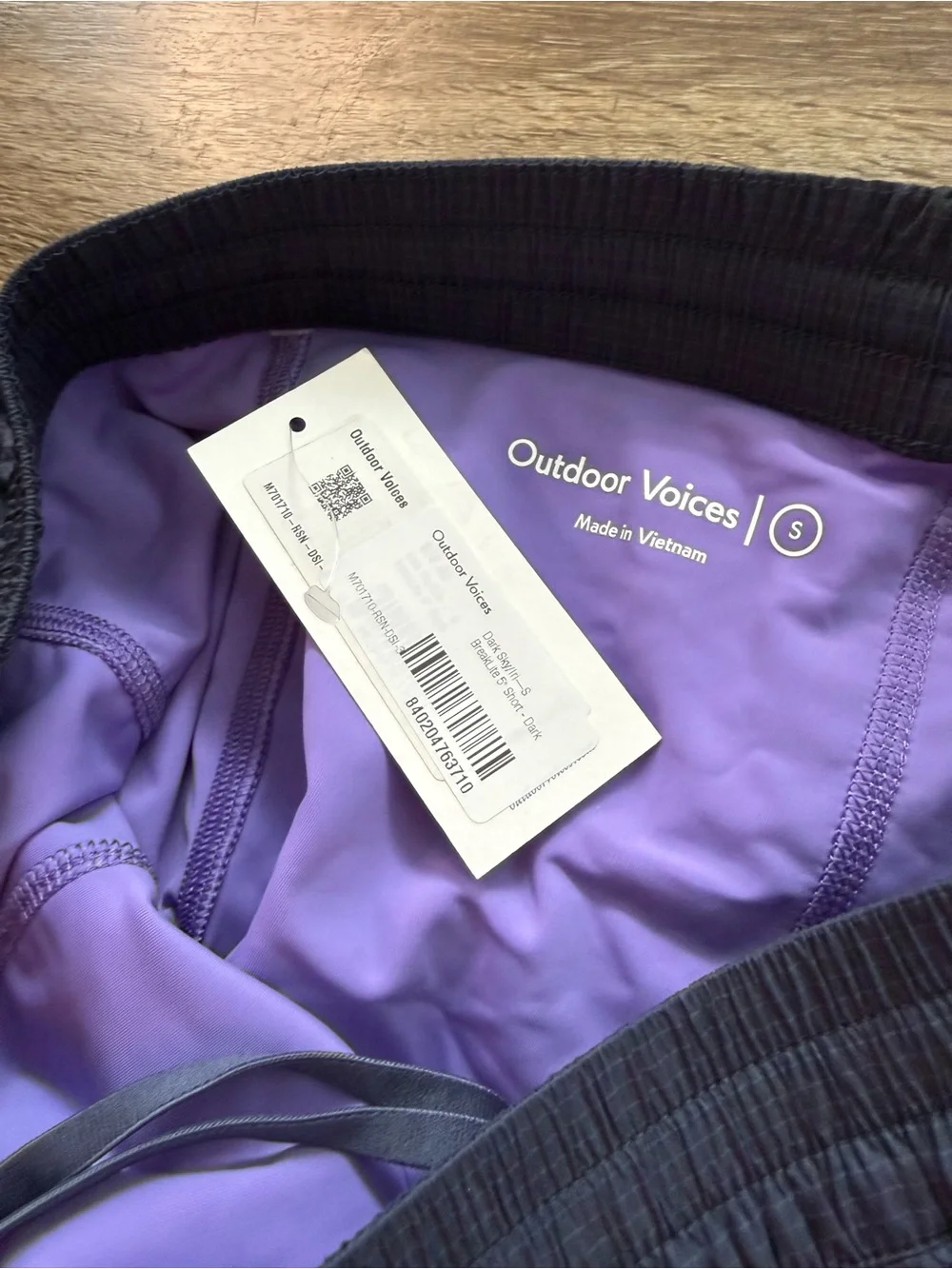 NWT MENS Outdoor Voices BreakLite 5